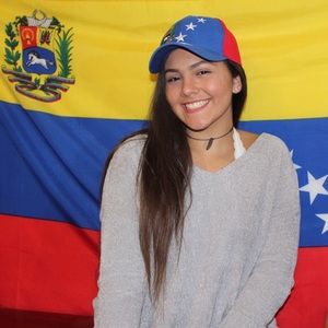 Meet your Posher, Costanza